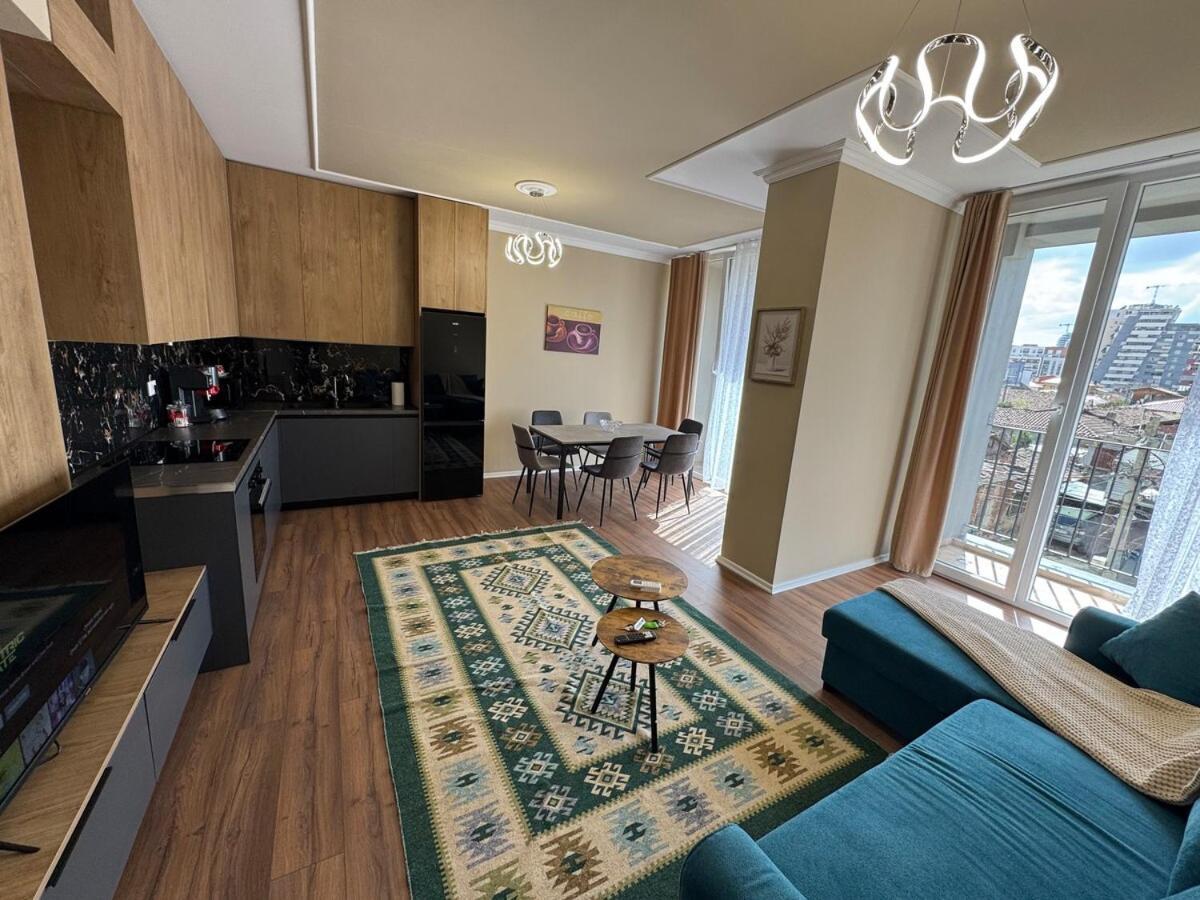 Jona City Center 2 Bedroom Confort Suites And Free Parking Tirana Exterior foto